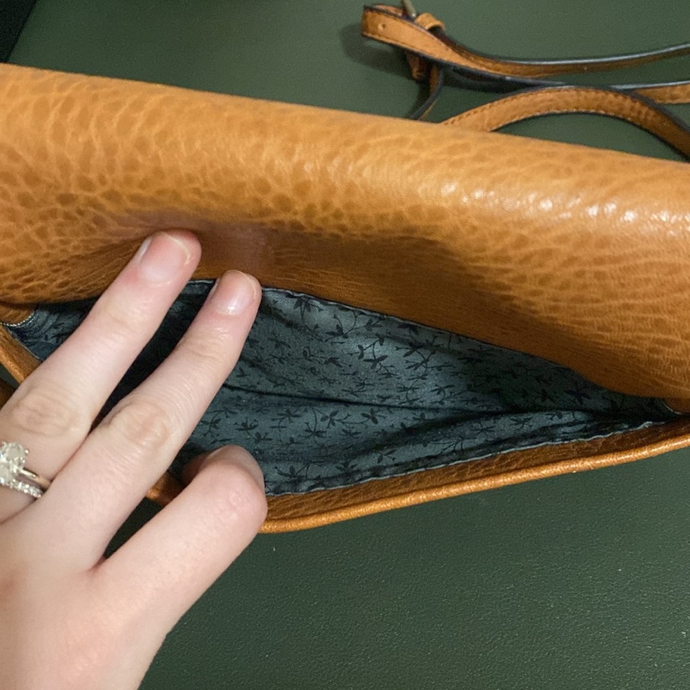 🐛Stylish Tan Women's Purse with lots of pockets! - Picture 14 of 14